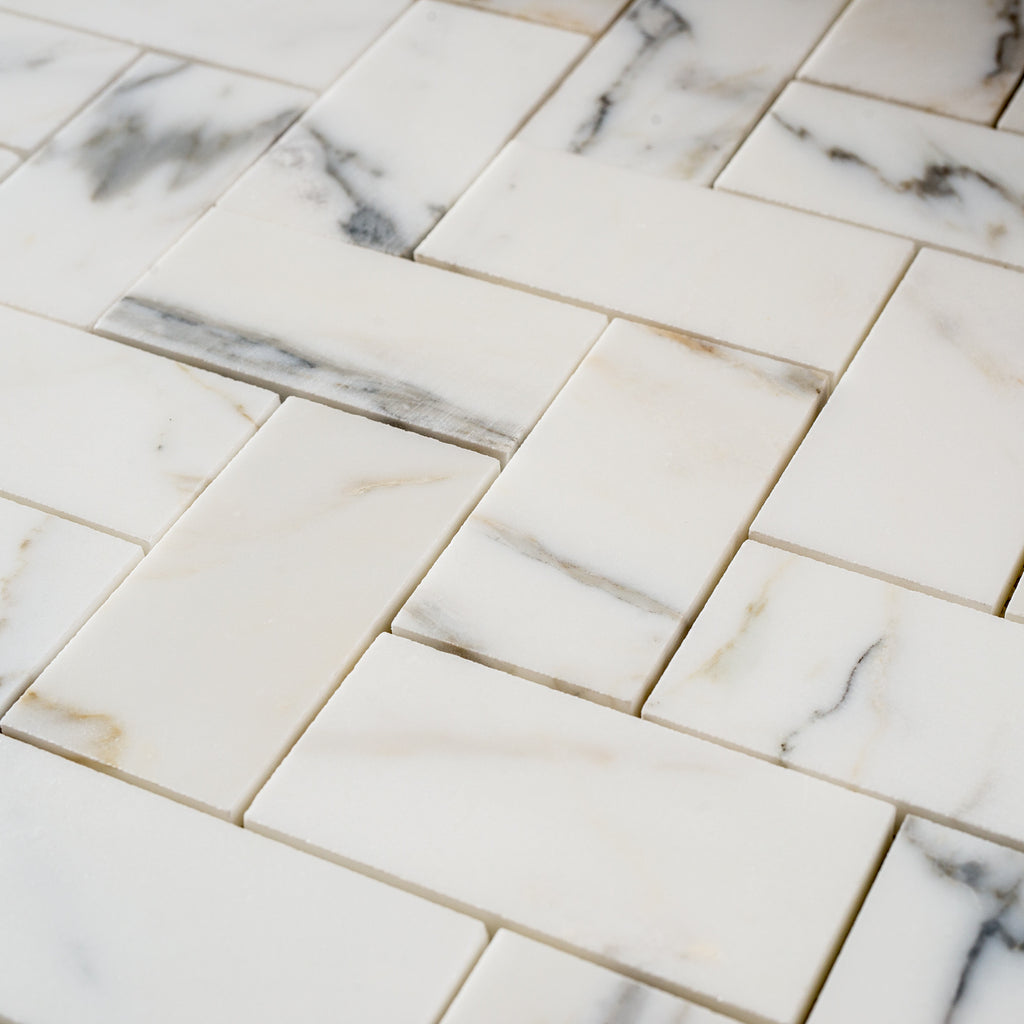 CALACATTA GOLD / HERRINGBONE LARGE