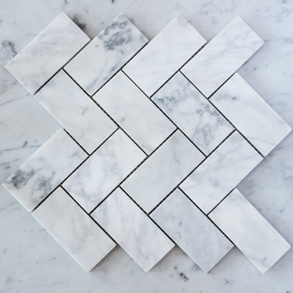 CARRARA / HERRINGBONE LARGE