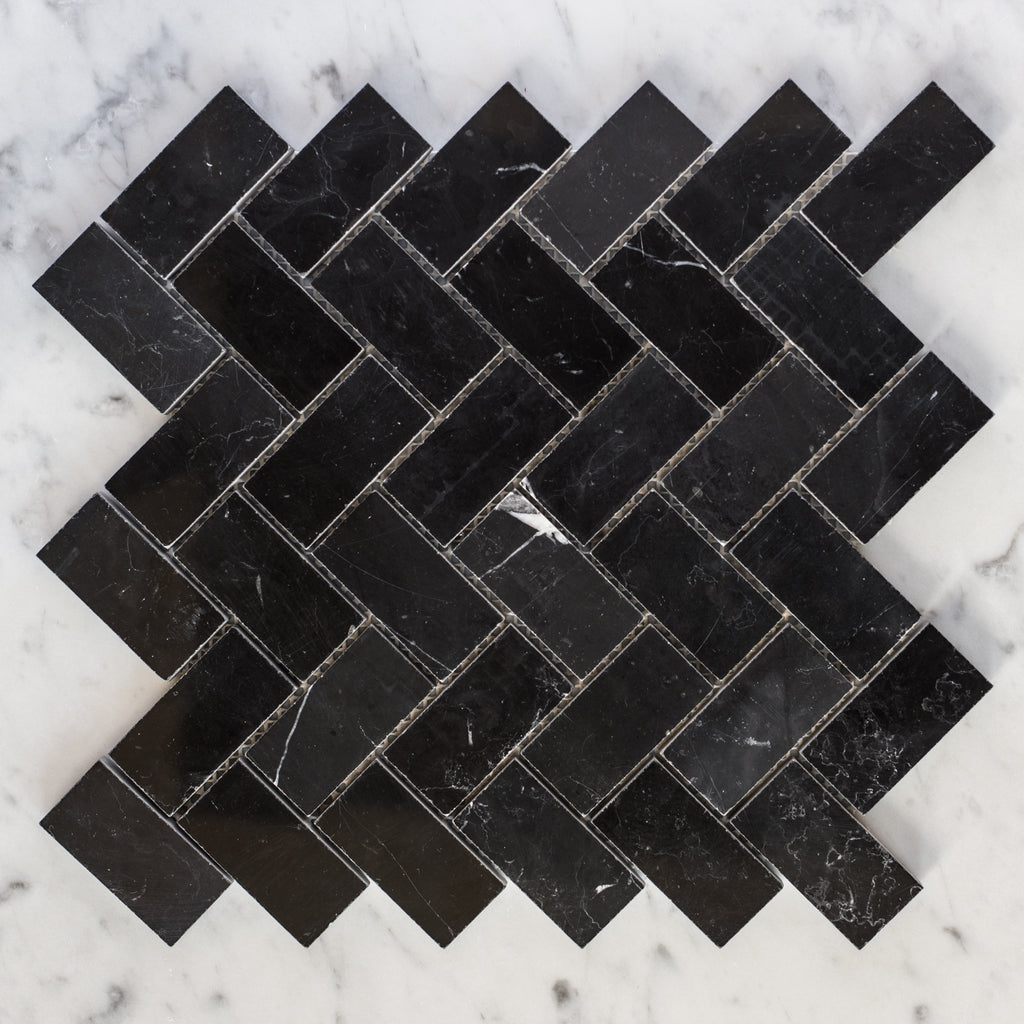 NERO MARQUINA / HERRINGBONE MEDIUM