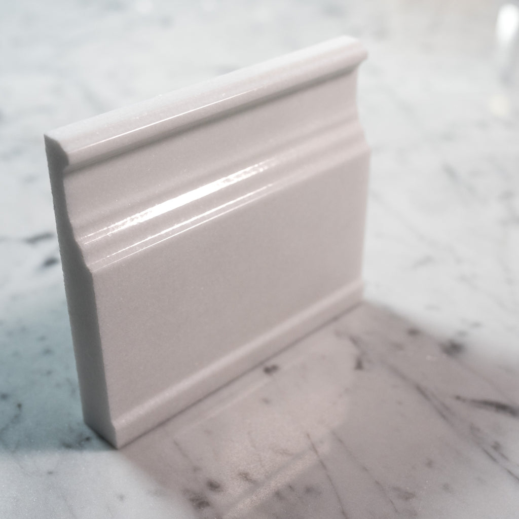 THASSOS / BASE SKIRTING